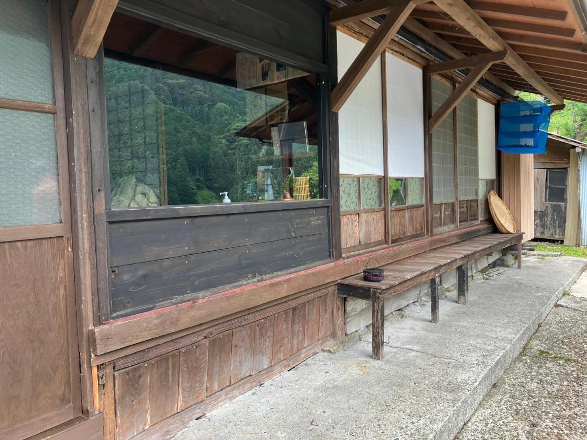 Guesthouse Boro-Ya Otoyocho Buitenkant foto